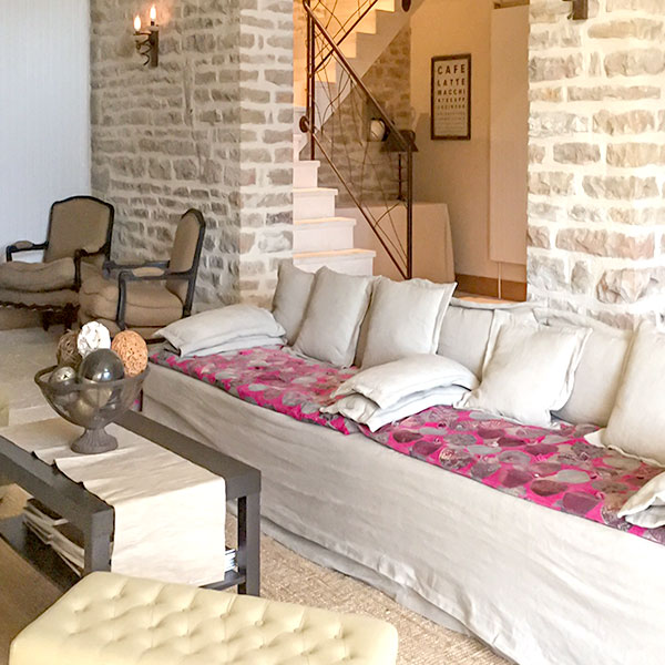 Actitud de encanto — Exterior