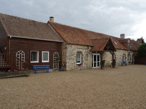 Ecotay group accommodation — Outdoors