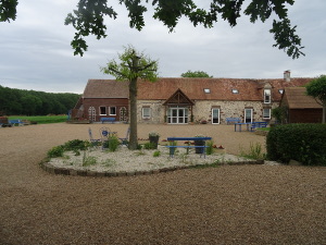 Ecotay group accommodation — Outdoors